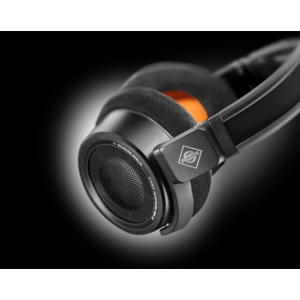 NDH-30-Black-Edition-Macro-2_Neumann-Headphone._G