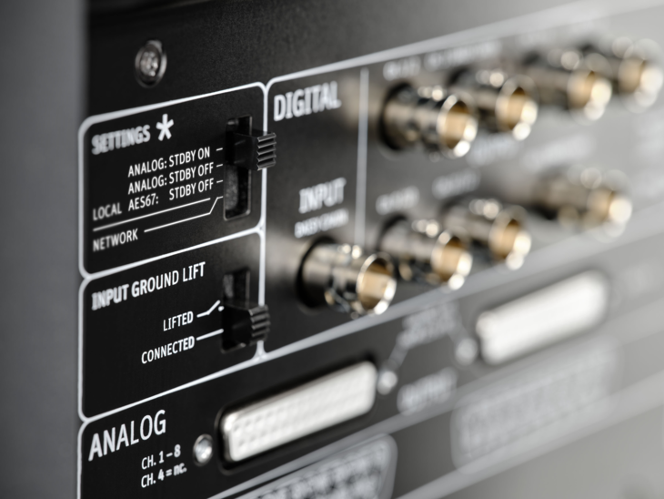 KH-870_II_AES67_Macro2_Neumann-Studio-Subwoofer_MR